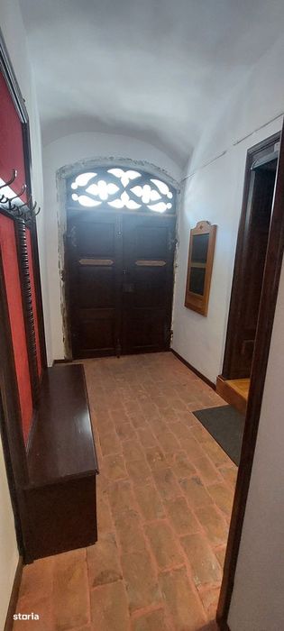 Duplex ultracentral, langa Biserica Neagra