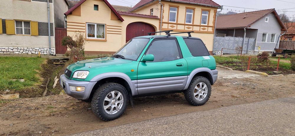 Toyota rav4 benzina