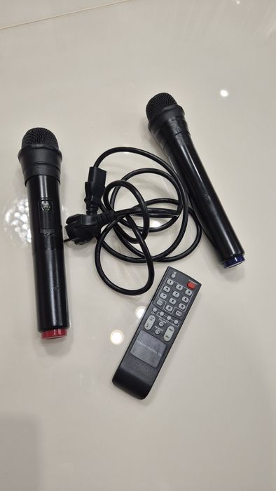 Употребявана - Професионална активна тонколона Azusа 15 инча с два мик