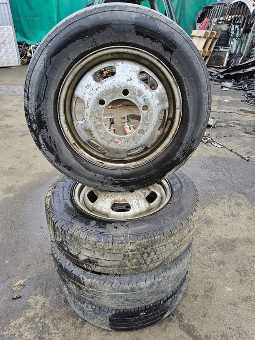 Jante Iveco pe dublu jante cu anvelope Iveco Daily punte dubla janta roata r16
