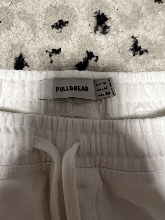 pantaloni pull&bear