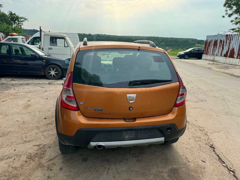 dacia sandero stepawy 1.6 на части дачия сандеро степуей