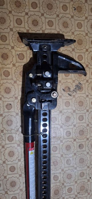 Реечный домкрат хай джэк