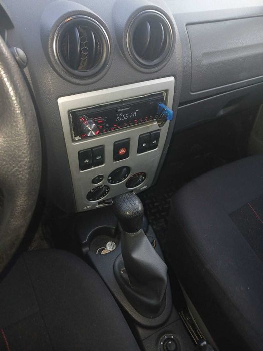 Dacia Logan 72000km benzina 1,6