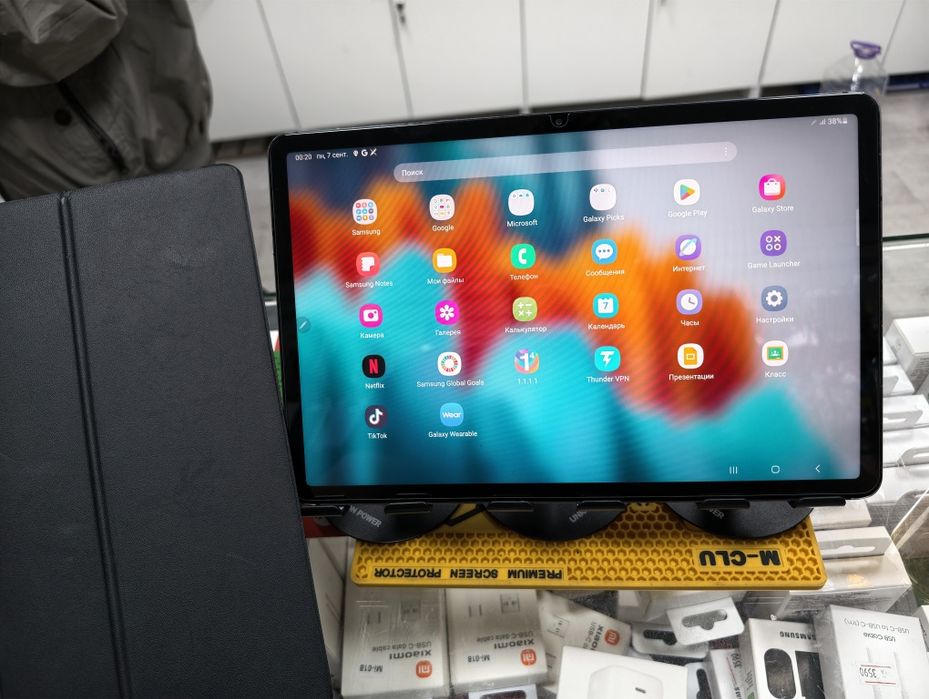 Samsung Galaxy Tab S7 — Версия с сим лотам в отличное состояние