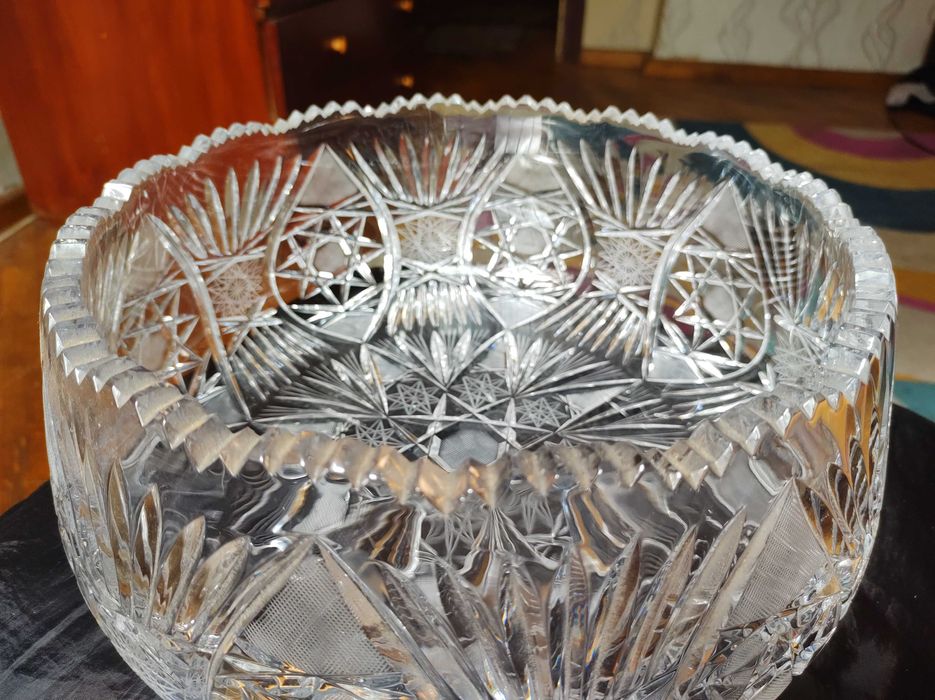 Бохемска кристална централна купа ваза.