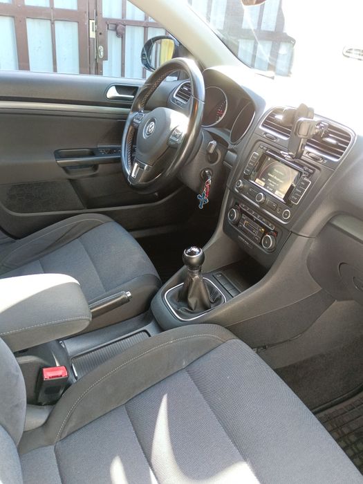 Volkswagen golf 6 combi argintiu 2012 model DPF Style de lux 1.6 TDI