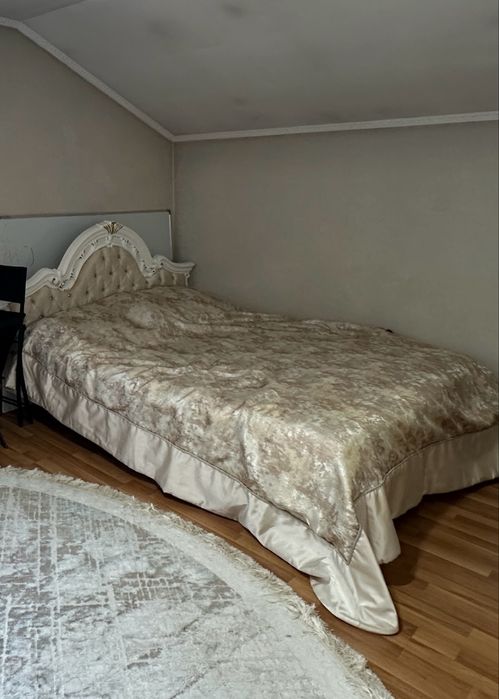 Кровать двуспальная