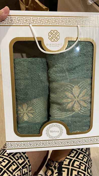 Продам постельное белье , одеяло , полотенце