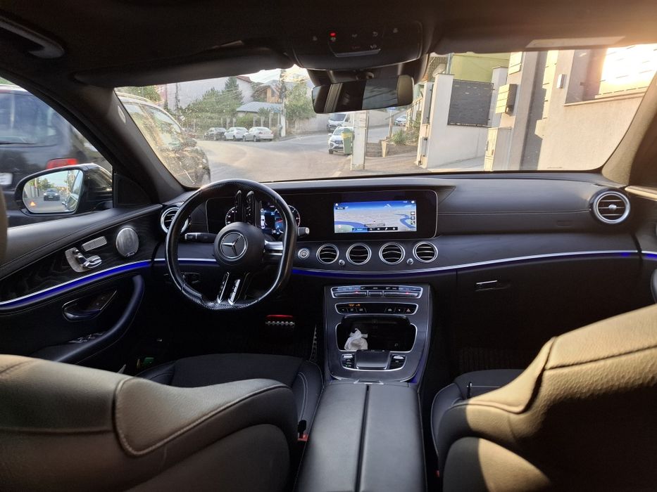 Vând Mercedes E class 400d, Fara daune .dublu panaroma 4x4 din 2022. 3