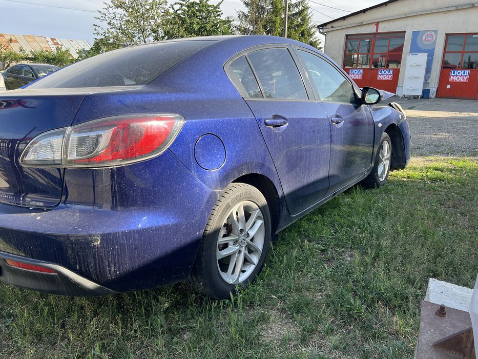 Capota spate portbagaj Mazda 3 BL berlina sedan limuzina 2009-2013