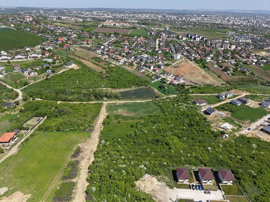 Teren de vanzare