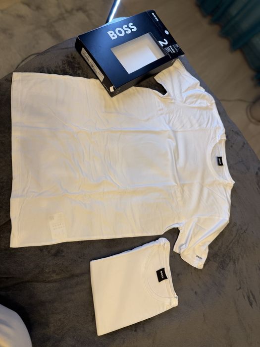 BOSS set 2 tricouri albe cu logo boss pe maneca bumbac M noi