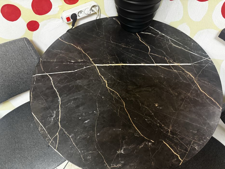 Стол крулый 90/90/74