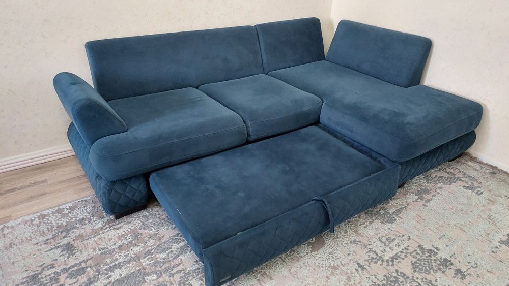 Продаётся угловой диван