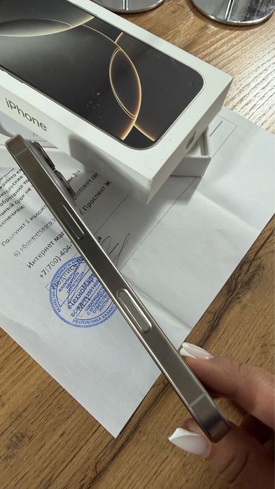 Продаю !!! IPhone 16 PRO 256GB