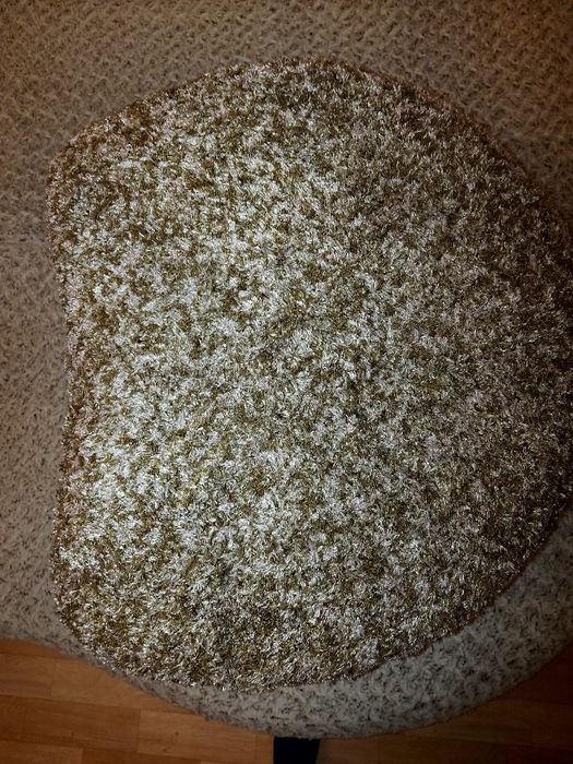 Продам пуфик в хорошем состоянии