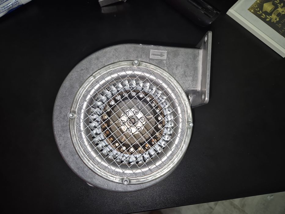 Ventilator/suflantă