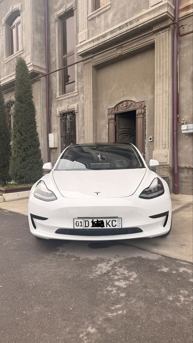 Срочно сотилади Tesla Model3