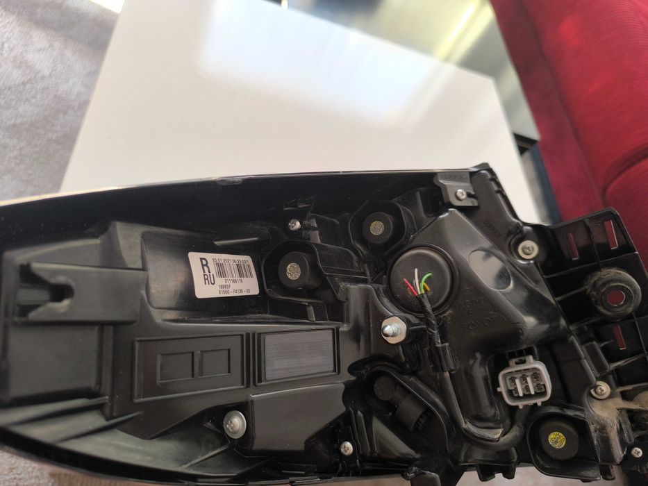 Десен външен LED стоп за Toyota C-HR