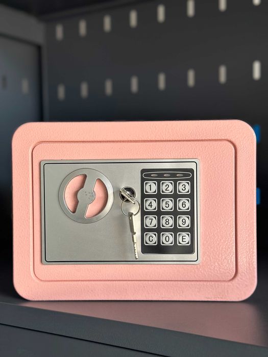 Kodli seyf kalit bilan / Кодовый сейф с ключом