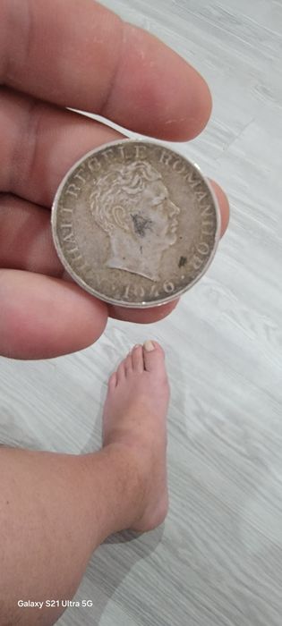Vând monede de 100 000 lei  din 1946
