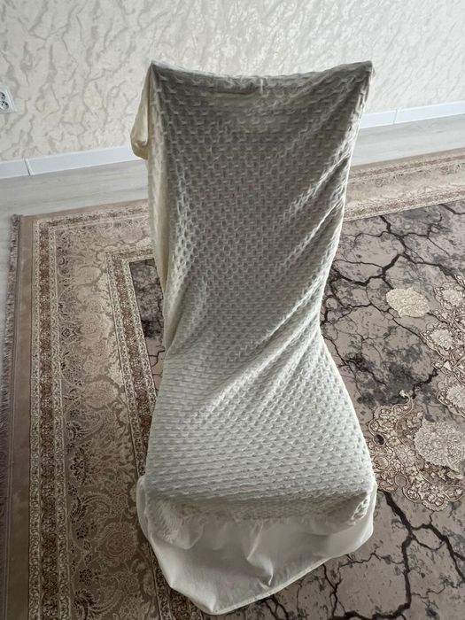 Продам стол стулями