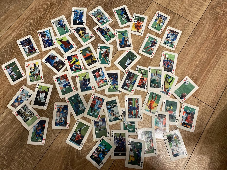 Vand pachet de carti de joc cu fotbalisti Campionatul Mondial 2006