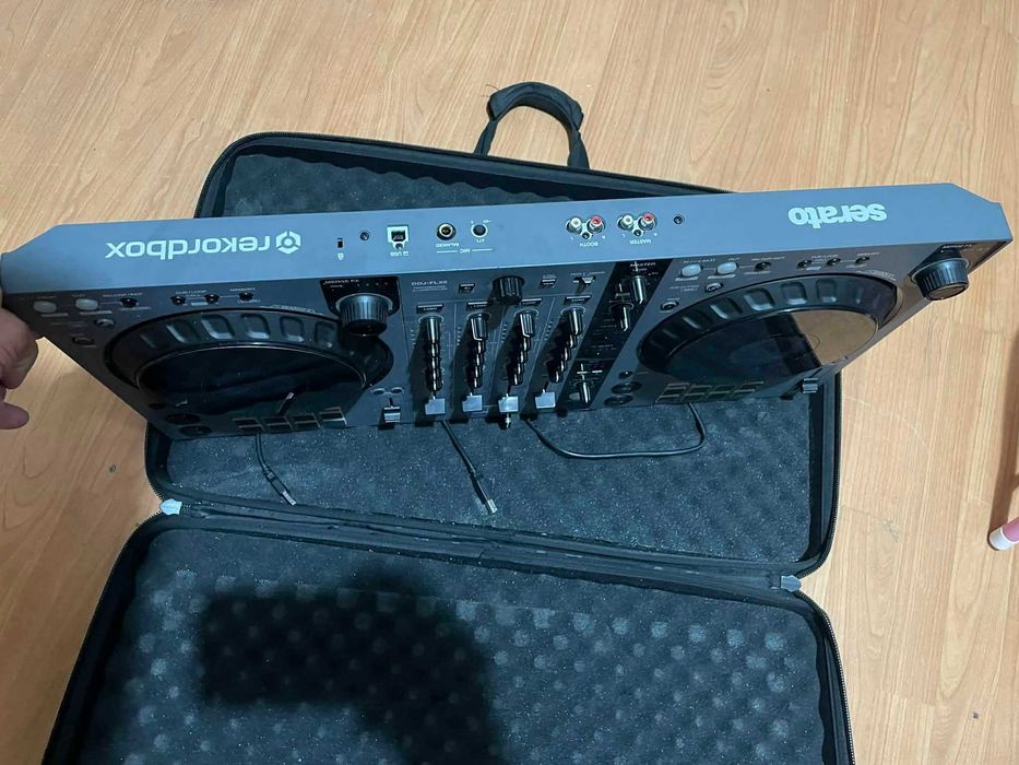 Pioneer DJ DDJ-FLX6 – 4-канален DJ контролер
