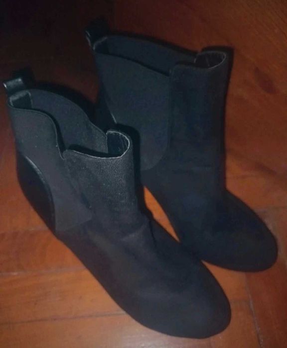 High heel suede & leather boots