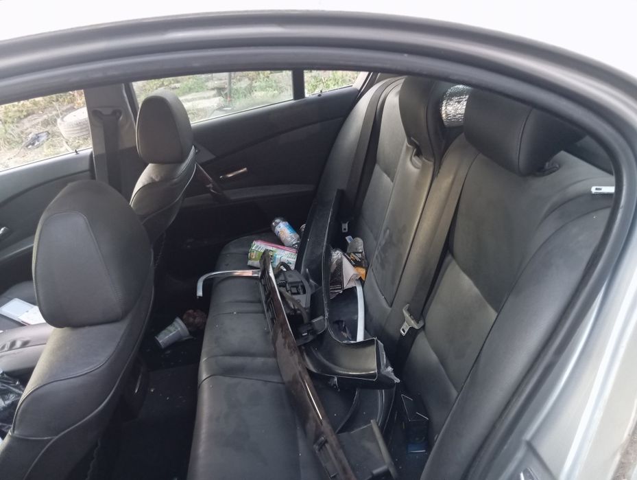 Продавам BMW E60 530D 218 На части