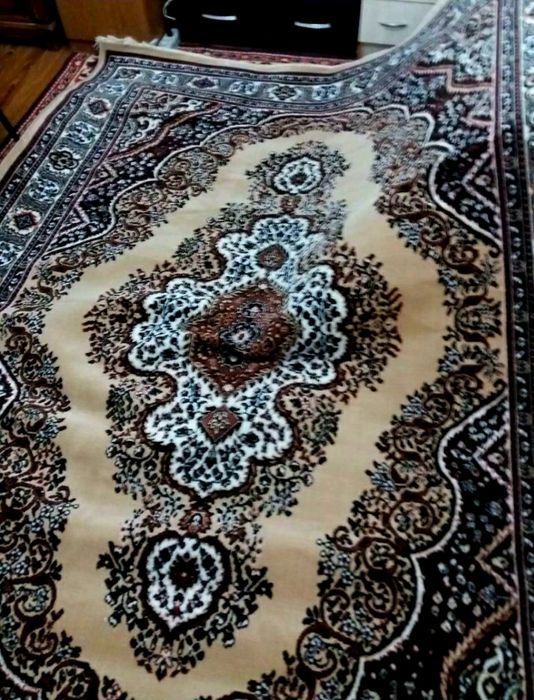 Срочно ковёр  Шерстяной Хивинский 215см/150см, и Иранский новый 2,5/32