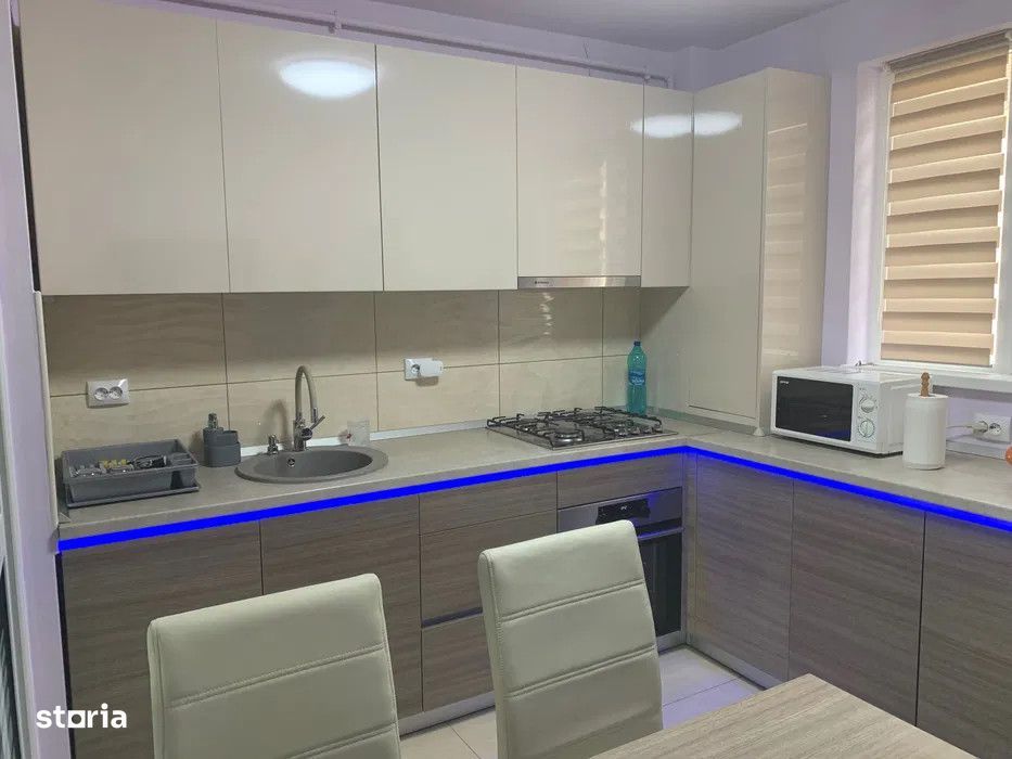 Apartament de vanzare 3 camere, bloc nou, zona linistita, Floresti — fotografia 1