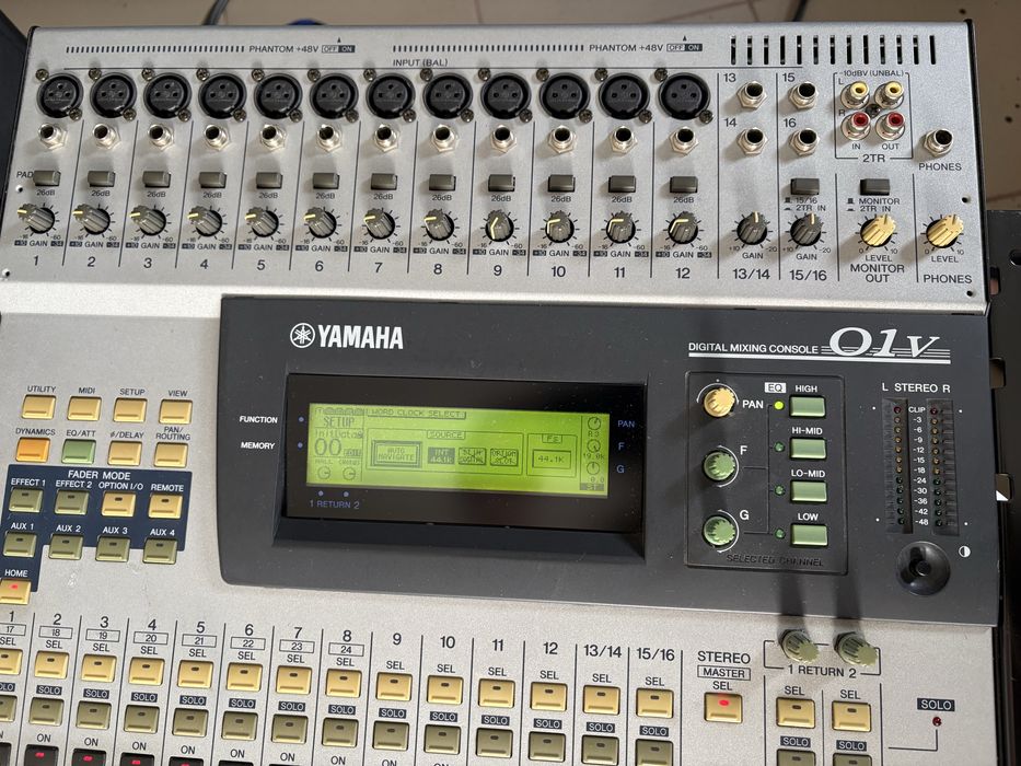 Yamaha 01V digital