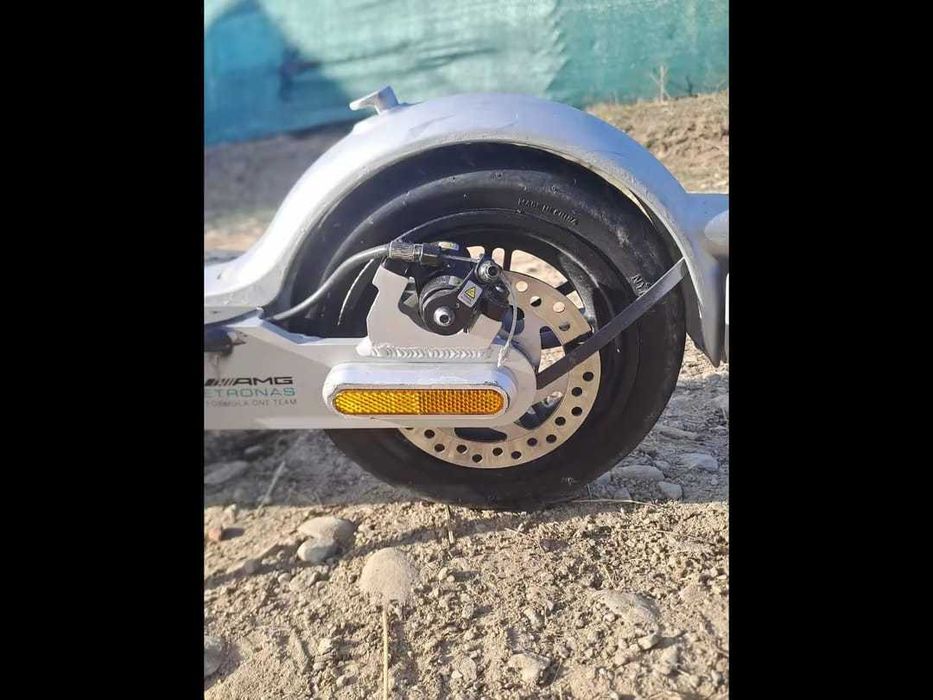 Trotineta Electrica Xiaomi MI PRO 2 AMG Mercedes PETRONAS F1 Team Ed