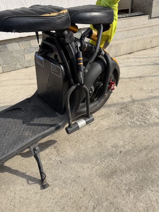 Scuter electric citycoco