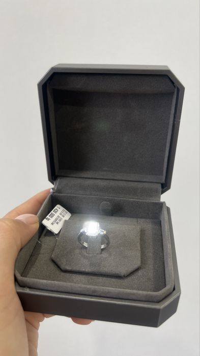 Кольцо бриллиантовое