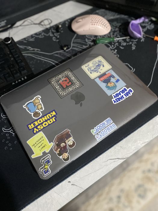 macbook air 13 m1 16b