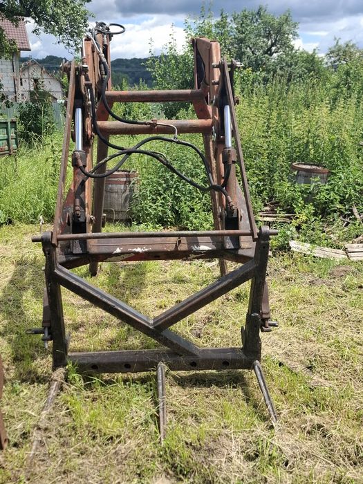 Incarcator frontal cu 4 cilindri pt tractor Utb/Fiat 445, 453, 500, 550, 640, 643, 683