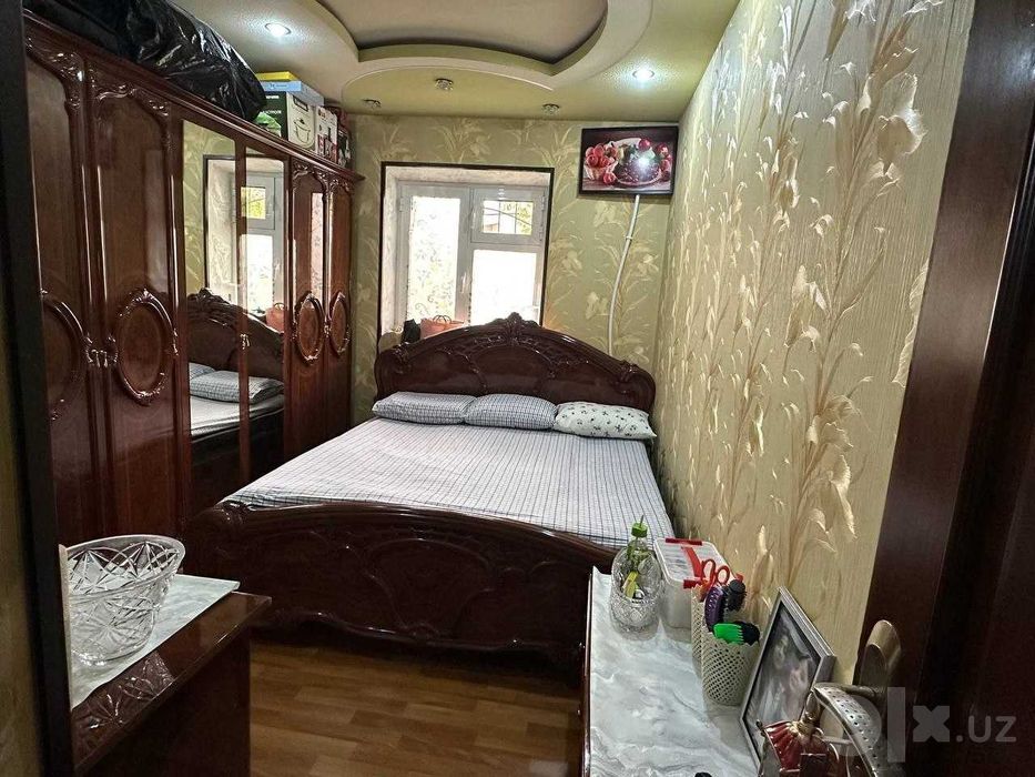 Продается 3-комн. квартира с ремонтом, подвалом и огородом (г. Чирчик)
