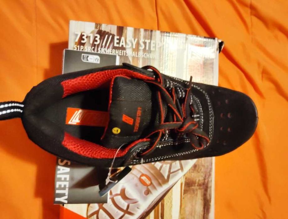 Летни работни обувки N42 ОТ набук марка Ensure.