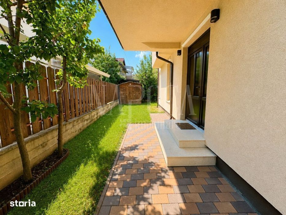Casa 4 camere de vanzare in Floresti