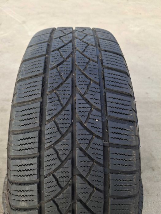 2бр. зимни гуми 215/65/16C Bridgestone. DOT 4520.