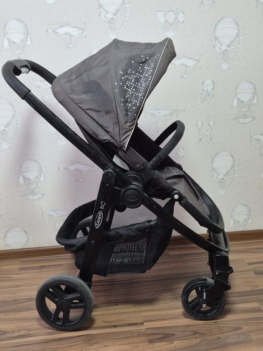 Продам коляску Graco