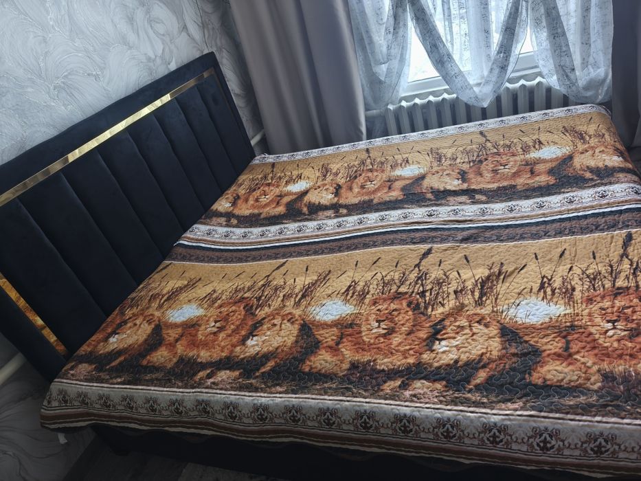 Продам двухспальную кровать