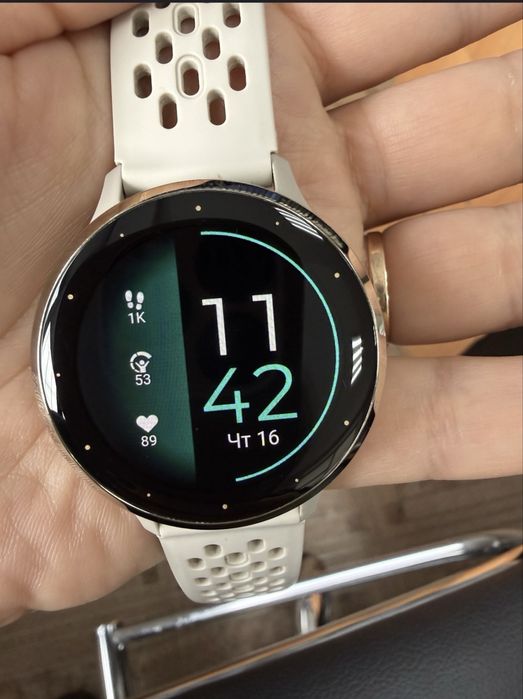 Смарт-часы Garmin VENU 3S
