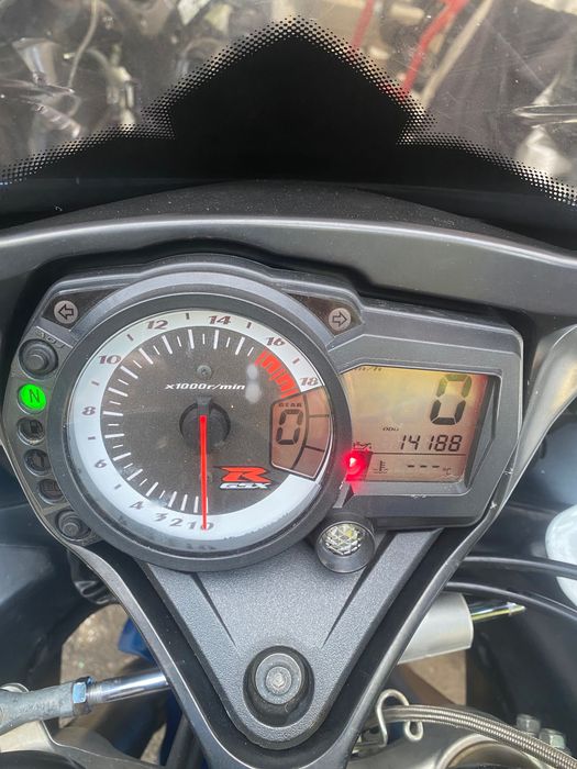 SUZUKI Gsxr 600 K8 - rulaj 14200 km/inmatriculata