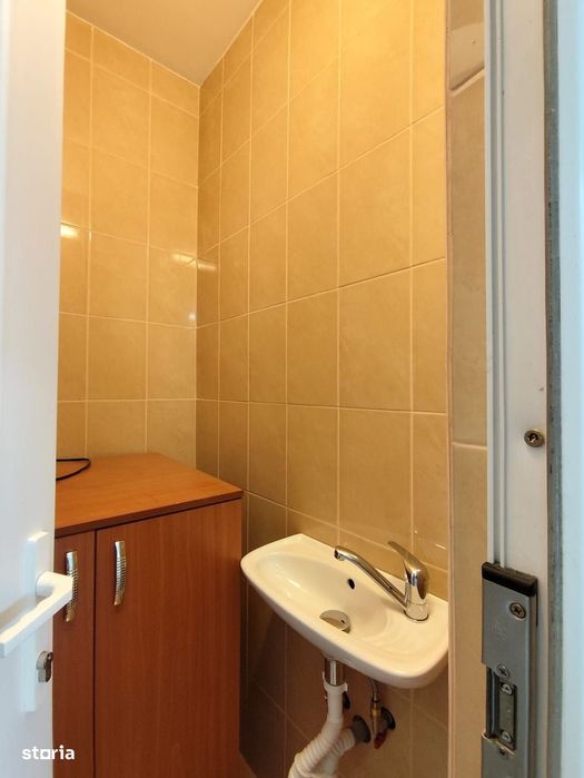 Cabinet stomatologic, echipat, modern, zona Lacu Rosu, Oradea, VANZARE