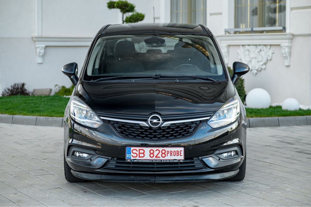 *Rate* Opel Zafira 1,4 Benzina 2018 *7 Locuri*