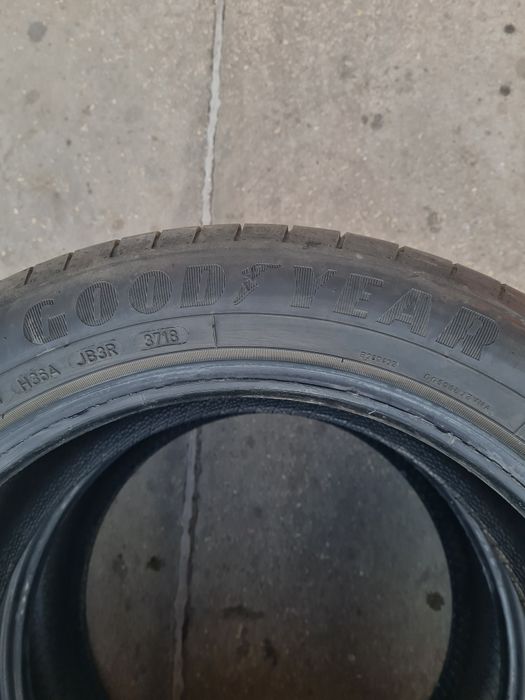 Летни гуми 2 броя GOODIEAR EfficientGrip 215 50 R17 дот 3718